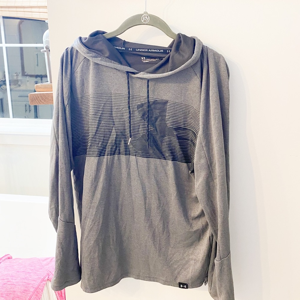 Men’s Under Armour Sweatshirt